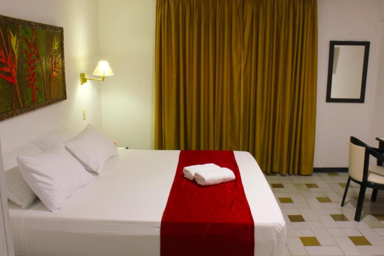 Mariscal Robledo Hotel Cartago